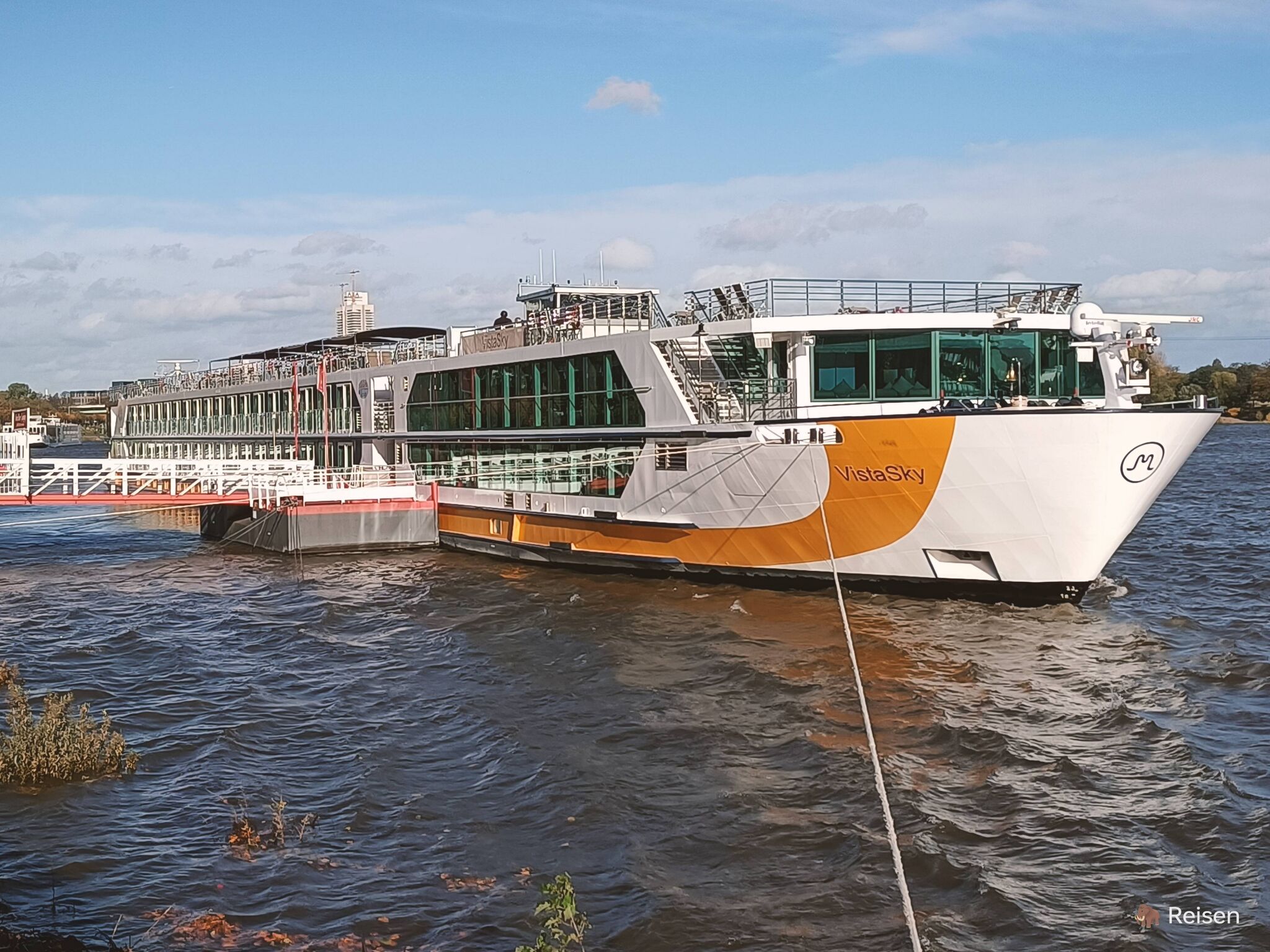 Vista Sky auf dem Rhein